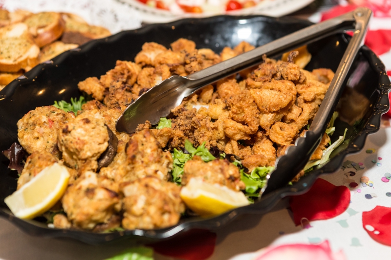 restaurant-TENDE-min_stuffed-mushroom-finger-food-appetizer-fried-calamari-1593585-pxhere.com